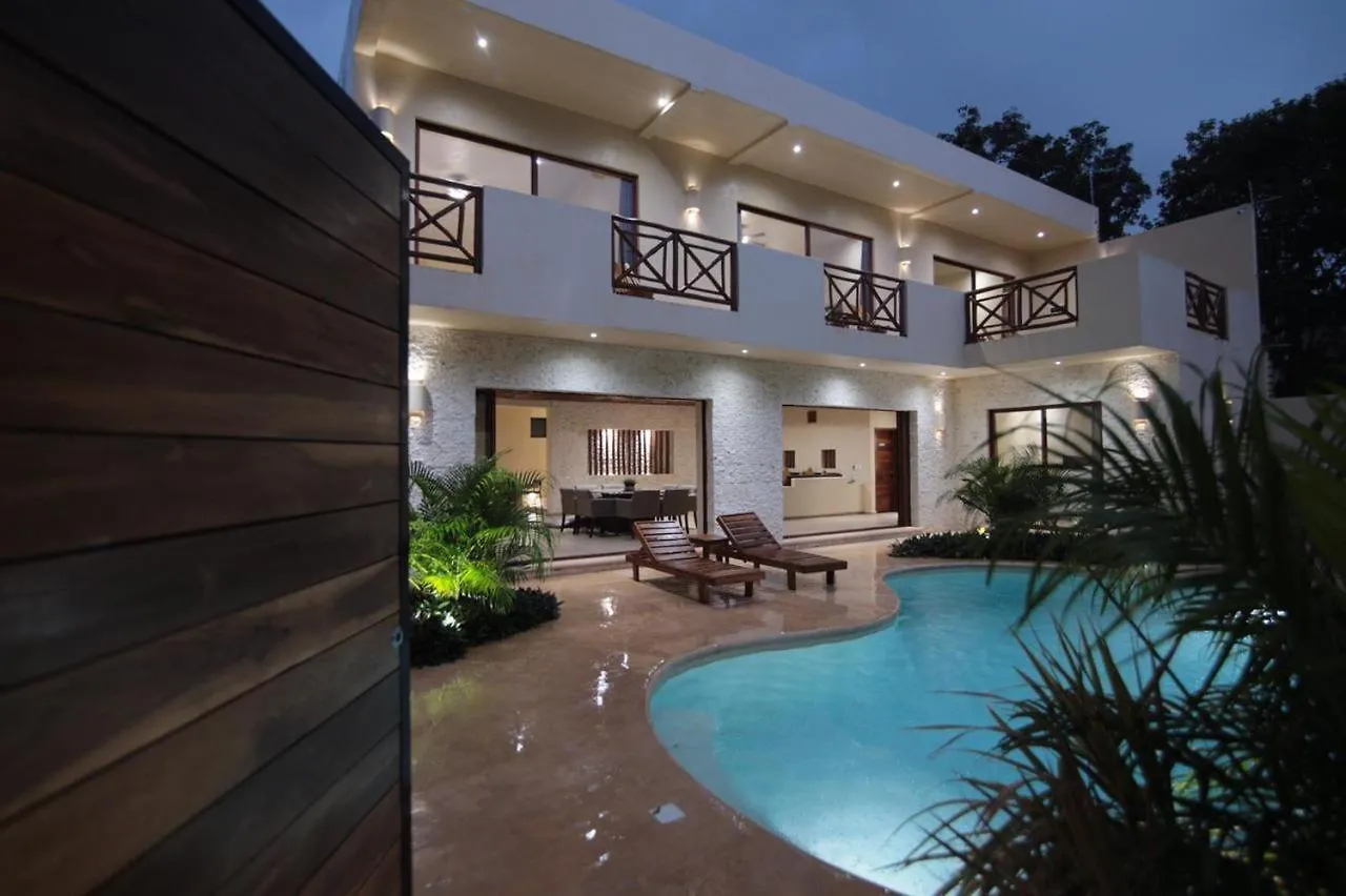 Boutique And Suites Kaban - Free Airport Transp - Free Continental Breakfast contacts